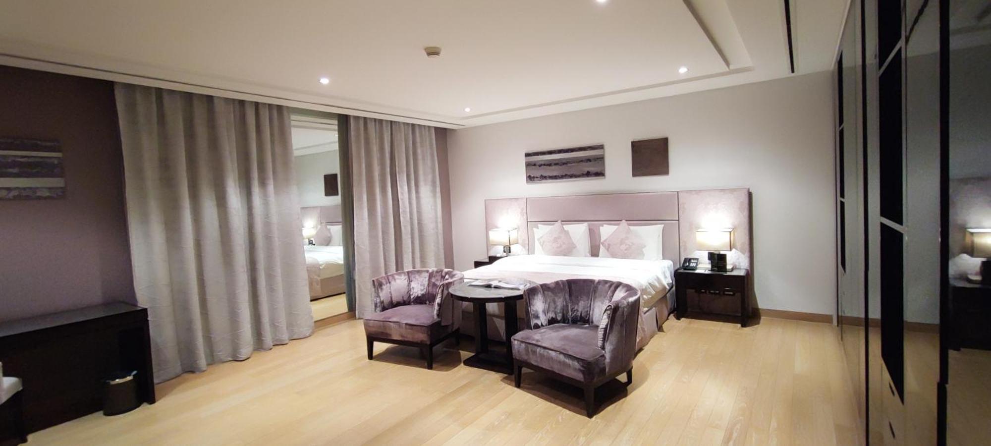 Vivienda Granada Hotel 4*